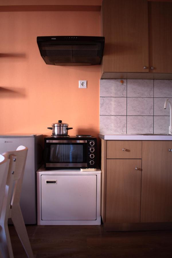 Ryb Colour Apartment Patras Buitenkant foto